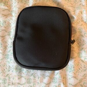 Poly - Voyager
4320 Wireless
Noise Canceling Headset